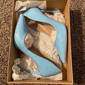 Steve Madden baby blue pumps